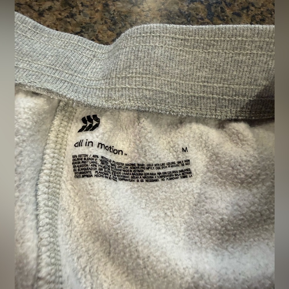 Mens athletic jogger fleece sweatpants. Size M Brushed fleece, light gray color - Picture 6 of 6